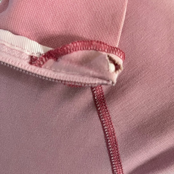 Lululemon zip up crop jacket. Used- Size 2 - Picture 5 of 7